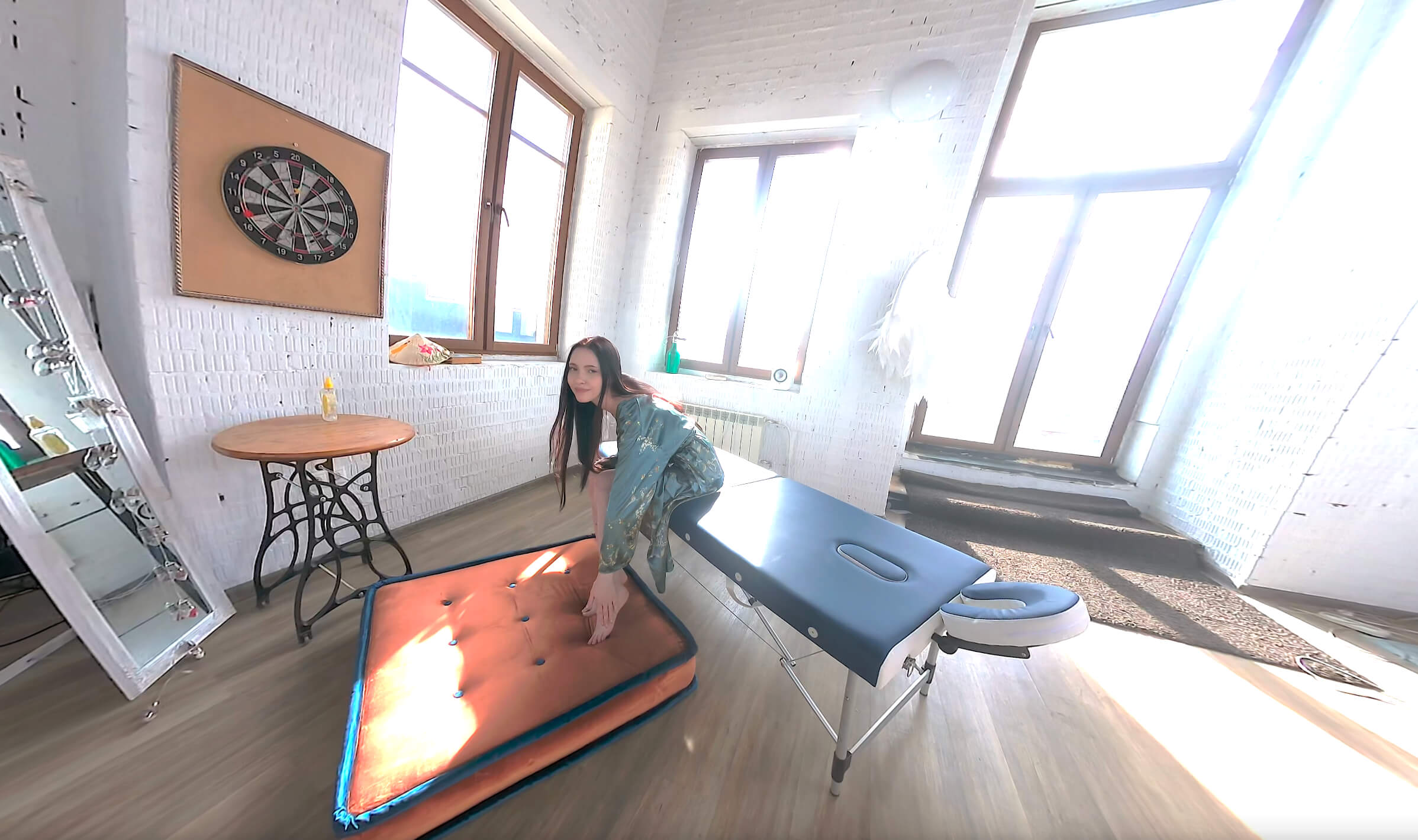 Meet with Monika Akai
